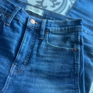 Madewell tapered cut ankle high rise skinny jeans size 26